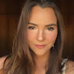 Meet your Posher, Gabriela